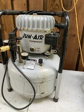 Dental Air Compressor 25L Medical Silent Oil-Free 16 Bar  25L/Min