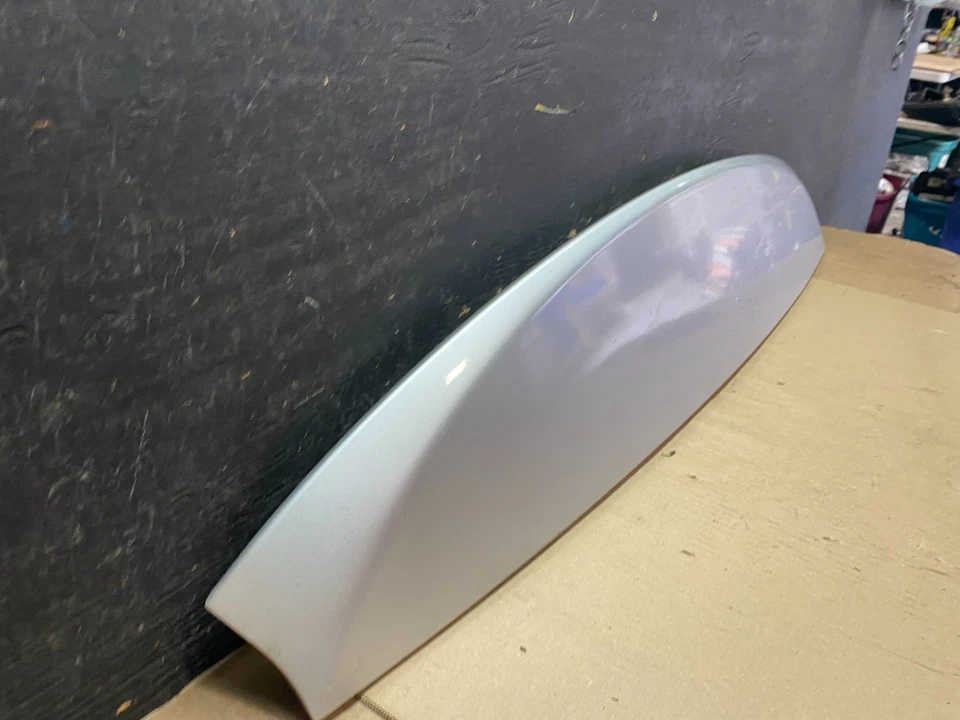 2008 to 2013 Toyota Highlander Upper Rear Upper Wing Spoiler Oem u7456 DG - Image 3 of 4