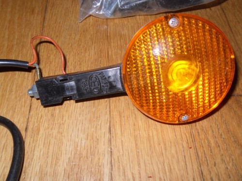 NOS Vintage Moped CEV Turn Signal Set - CEV 202 Lens and CEV 18539 Assembly - Picture 11 of 16