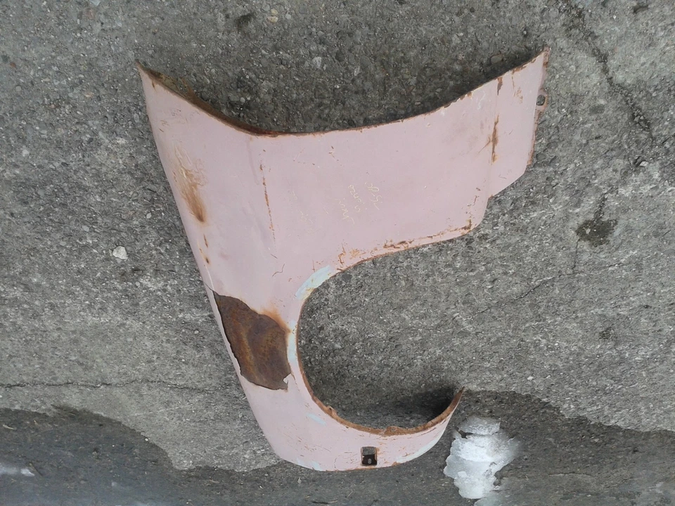 Guardabarros izquierdo Chevrolet Monza/Buick Skyhawk/Olds Starfire 1975-1980 OEM F094 Foto 2 de 4