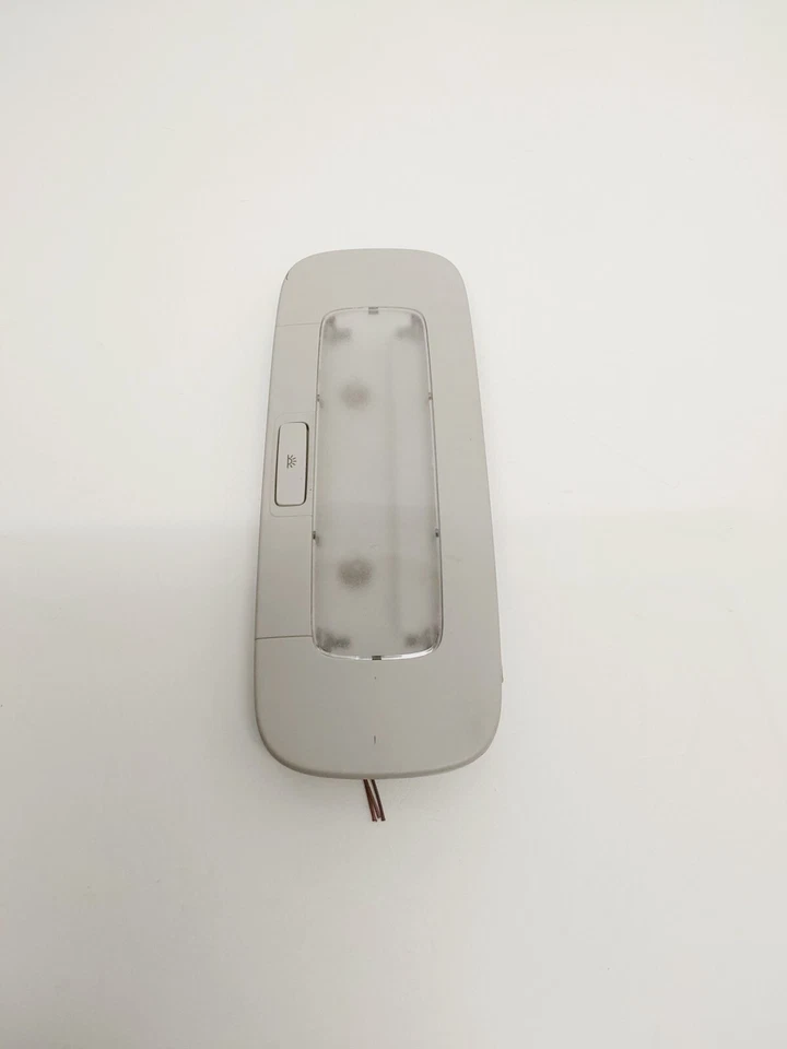 Volkswagen Passat 2012 interior cúpula trasera mapa luz lámpara fabricante de equipos originales Foto 3 de 4