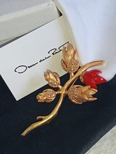 Designerbrosche Oscar de la Renta Rosenstrang...