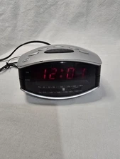 Durabrand AM/FM Clock Radio Model CR-502 Digital Electric Bedside Alarm/ Music