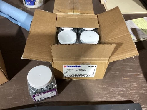 Cully 1/4 - 20 x 1in Hex Head Bolts Case of 600 (6 Jears of 100) Zinc Plated