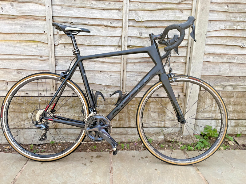 Ribble Sportive Racing Carbon – 59cm – Shimano 105 R7000/Campagnolo Zonda Wheels