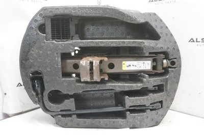 2011-2020 Jeep Grand Cherokee Lift Jack and Tool Kit w/ Foam Holder Container