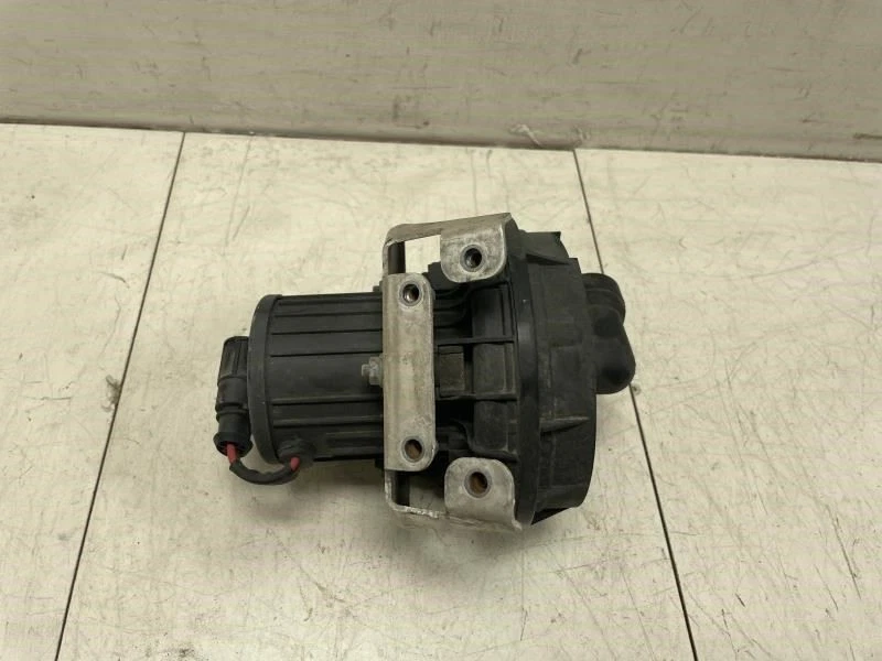 2003 2005 AUDI A8L 4.2 QUATTRO ВТОРИЧНЫЙ ВОЗДУШНЫЙ ВПРЫСК НАСОС OEM + - Изображение 4 из 4