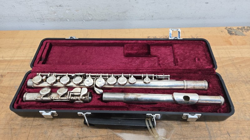 Yamaha YFL-225S Silver Flute, Nippon Gakki Student Model
