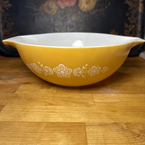 Vintage Pyrex Butterfly Gold #444 Cinderella Mixing Nesting Bowl 4 Qt