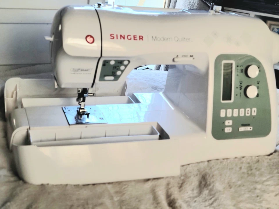 Máquina de coser Singer 8500q moderna acolchada Foto 2 de 4