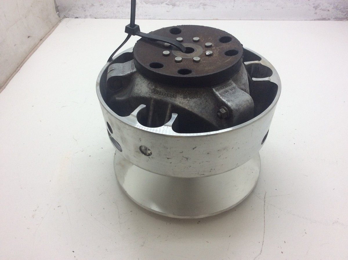 イタリア Ski Doo Primary Drive Clutch Motor 2001 Summit MXZ X Adrenaline