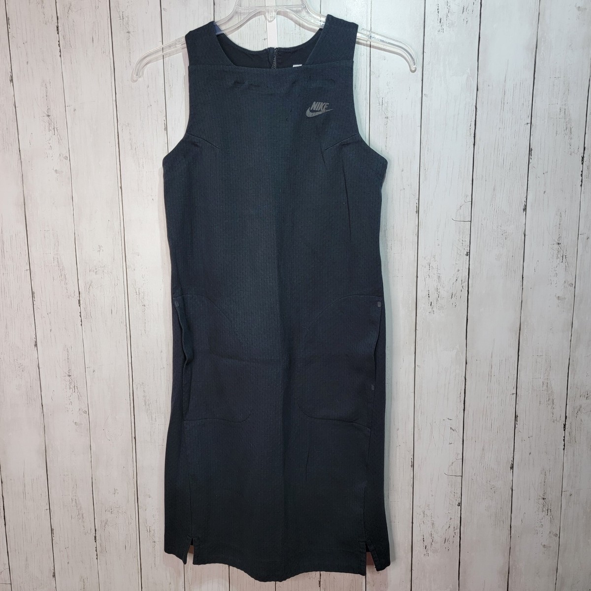 NIKE Women’s Small S SPORTSWEAR TECH PACK FLEECE DRESS Sleeveless Black  Athletic