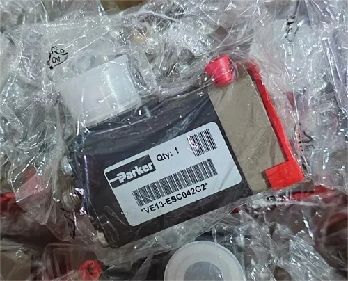 1PCS PARKER VE13-ESC042C2 Pneumatic valve brand new no box . fed