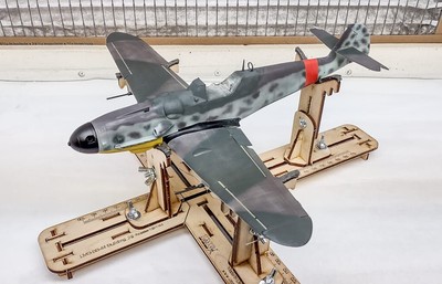 LMGBB07 LMG 1:72 Airplane Building Jig - Sprue Brothers Models LLC