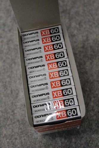 Paquete de 10 cintas de microcassette Olympus XB60 con adaptador mágico NUEVO SELLADO - Imagen 3 de 6