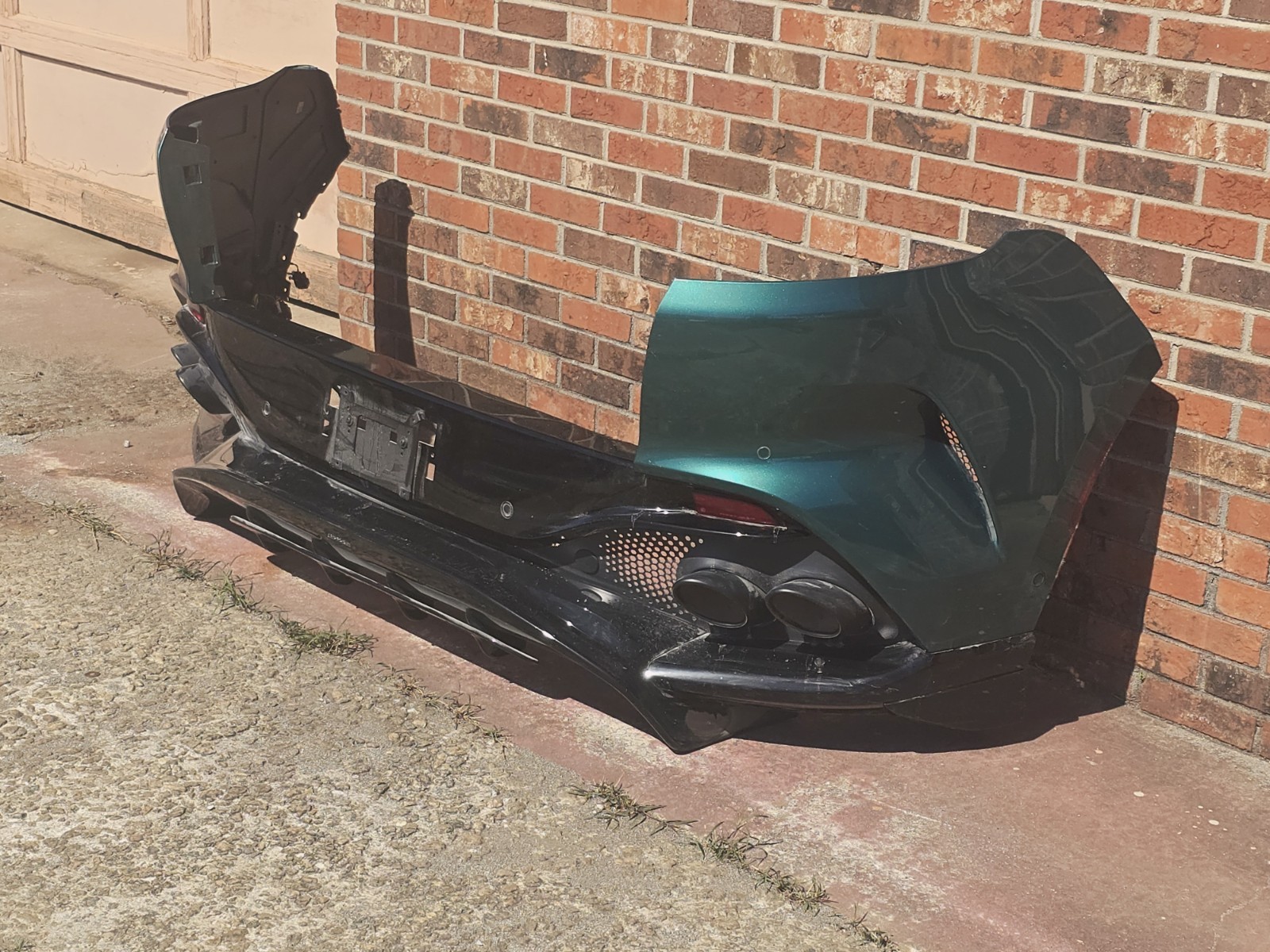 2021 - 2024 ASTON MARTIN DBX 707 REAR BUMPER ASSEMBLY MY8317C870 
