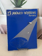 Hal Leonard Easy Piano 23 Award Winning Pop Hits