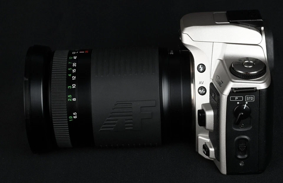 MINT Minolta Alpha Sweet QD AF 35mm Film SLR + Cosina AF Zoom 28-210mm Lens Kit - Image 4 of 4