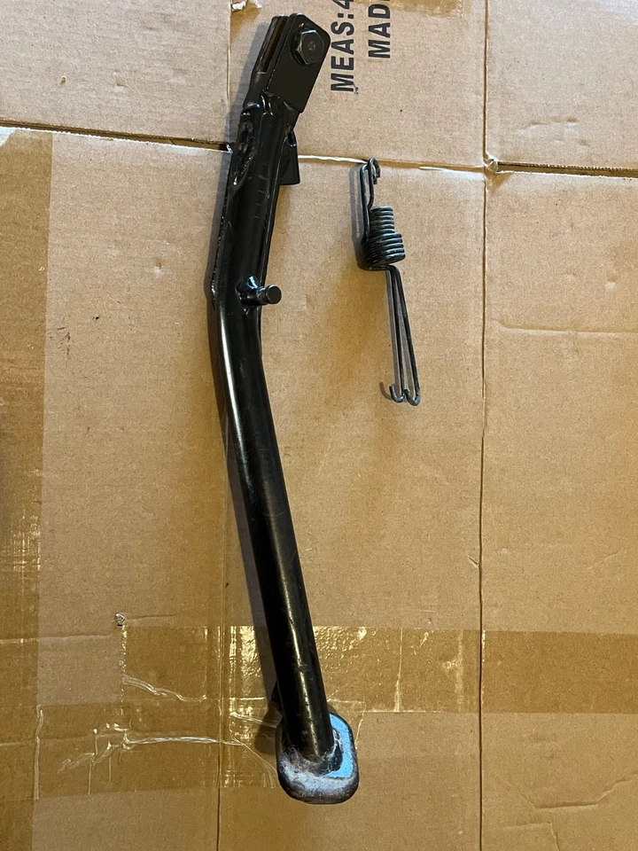 Suzuki DRZ400SM - Soporte lateral de pie con resortes - 2018 DRZ 400 OEM Foto 2 de 2