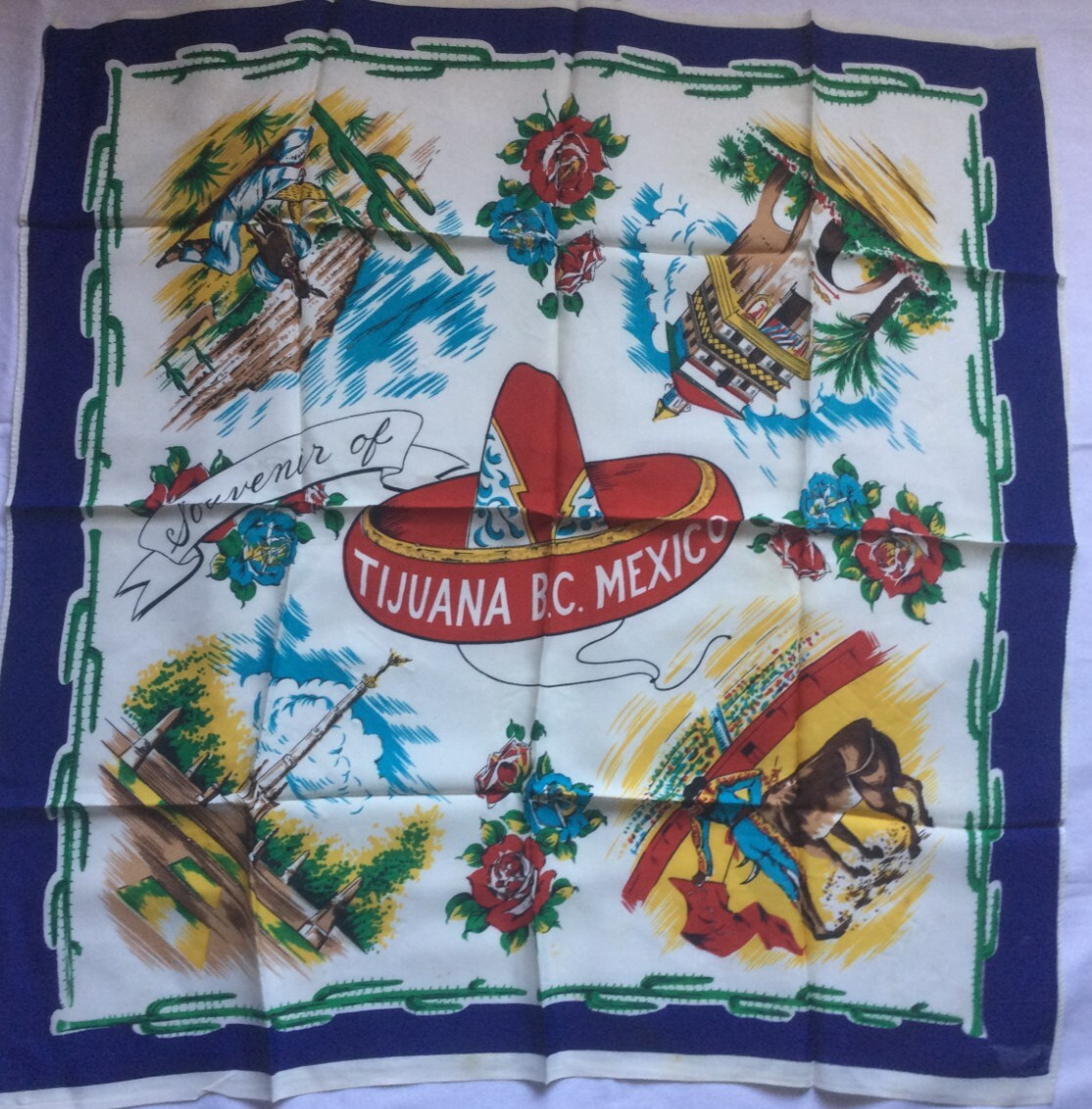 De Colección México Tijuana Tema Recuerdo Bufanda 28"X29" Rosas Sequara Excelente