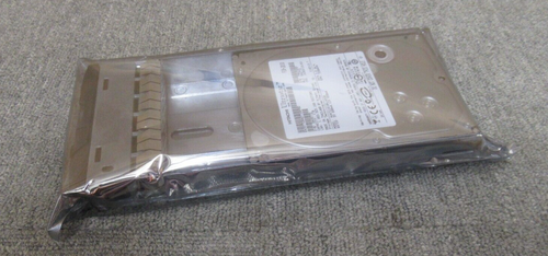 Dell EqualLogic 0A35772 HUA721010KLA330 1TB 7200RPM 32MB 3.5" Hot-Swap HDD - Picture 2 of 6