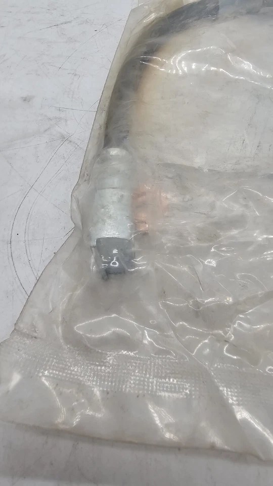 Brake Hydraulic Hose CARQUEST BHA620081 fits 02-03 Saturn Vue - Image 3 of 4