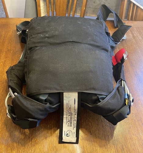 Vintage Skydiving Parachute Rig Raven 111 1987 Complete Setup w/Logbook Harness