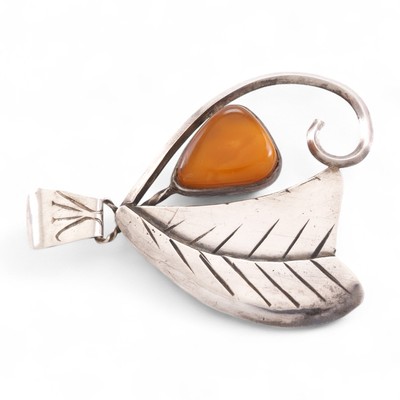 MID-CENTURY 925 Sterling Silver Natural Butterscotch Amber Handcrafted Pendant