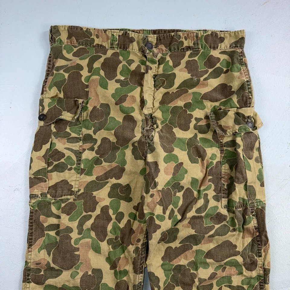 Vintage 40s USMC 13 Star Duck Camo Pants 40s Frogskin WWII Cargo Military 34x28 - Image 2 of 4