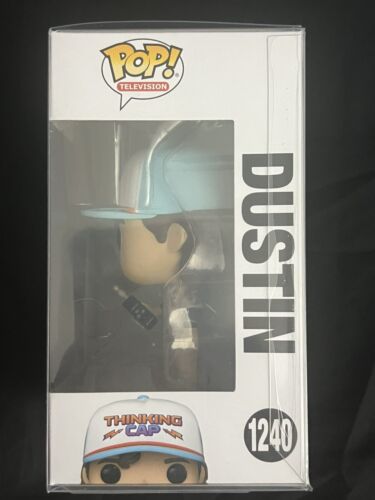 Funko Pop Stranger Things DUSTIN 1240 Modellino vinile Thinking Cap Hellfire - Foto 4 di 8