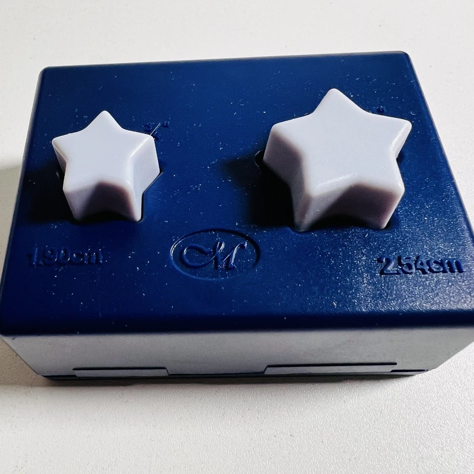 Creative Memories Mini Star Maker 1 inch and 3/4 inch stars (2004) - Image 2 of 4