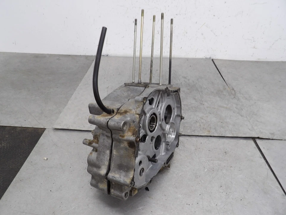 1976 HONDA XR75 OEM LEFT RIGHT ENGINE MOTOR CRANKCASE - Image 4 of 4