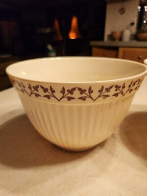 PAULA DEEN SET OF TWO FALL HARVEST MIXING BOWLS - 2 qt each