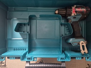 Makita Akkubohrschrauber DDF484 Koffer