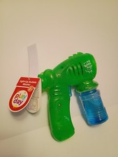 Play Day Light Up Bubble Blaster Toy Green  4oz Solution  Flashing Lights  3 