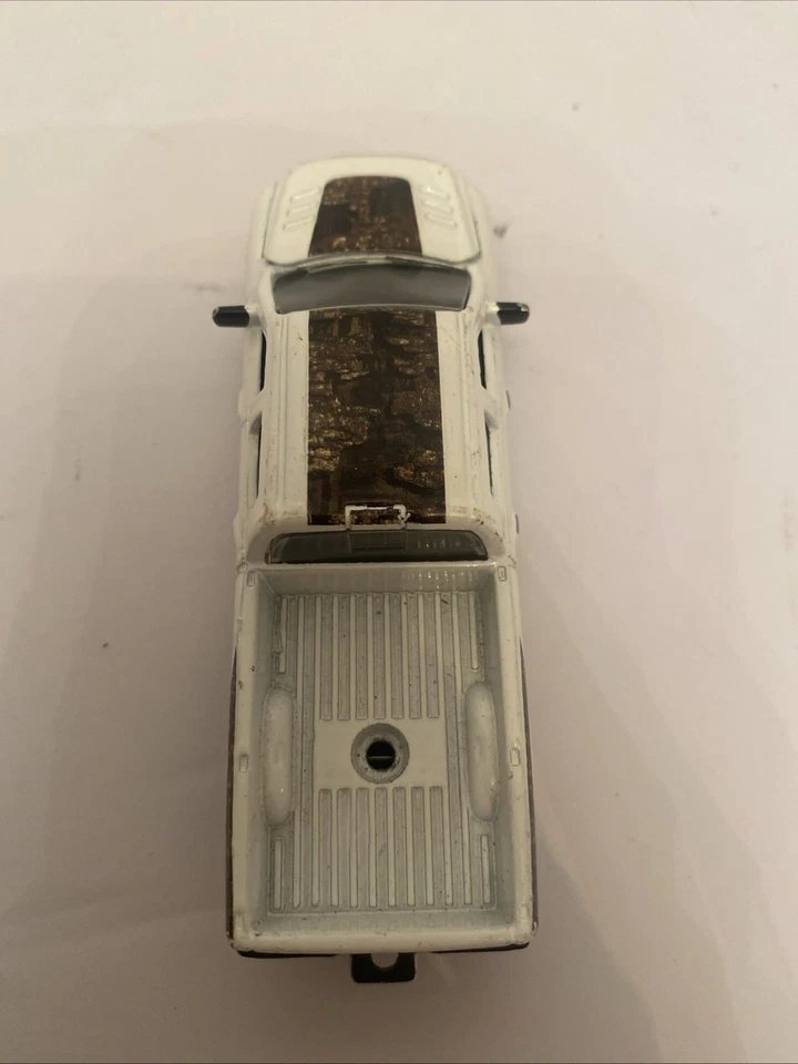 Camioneta pickup Tomy/ERTL Dodge Ram Diecast 2500 HEAVY DUTY 1:64, árbol real Foto 4 de 4