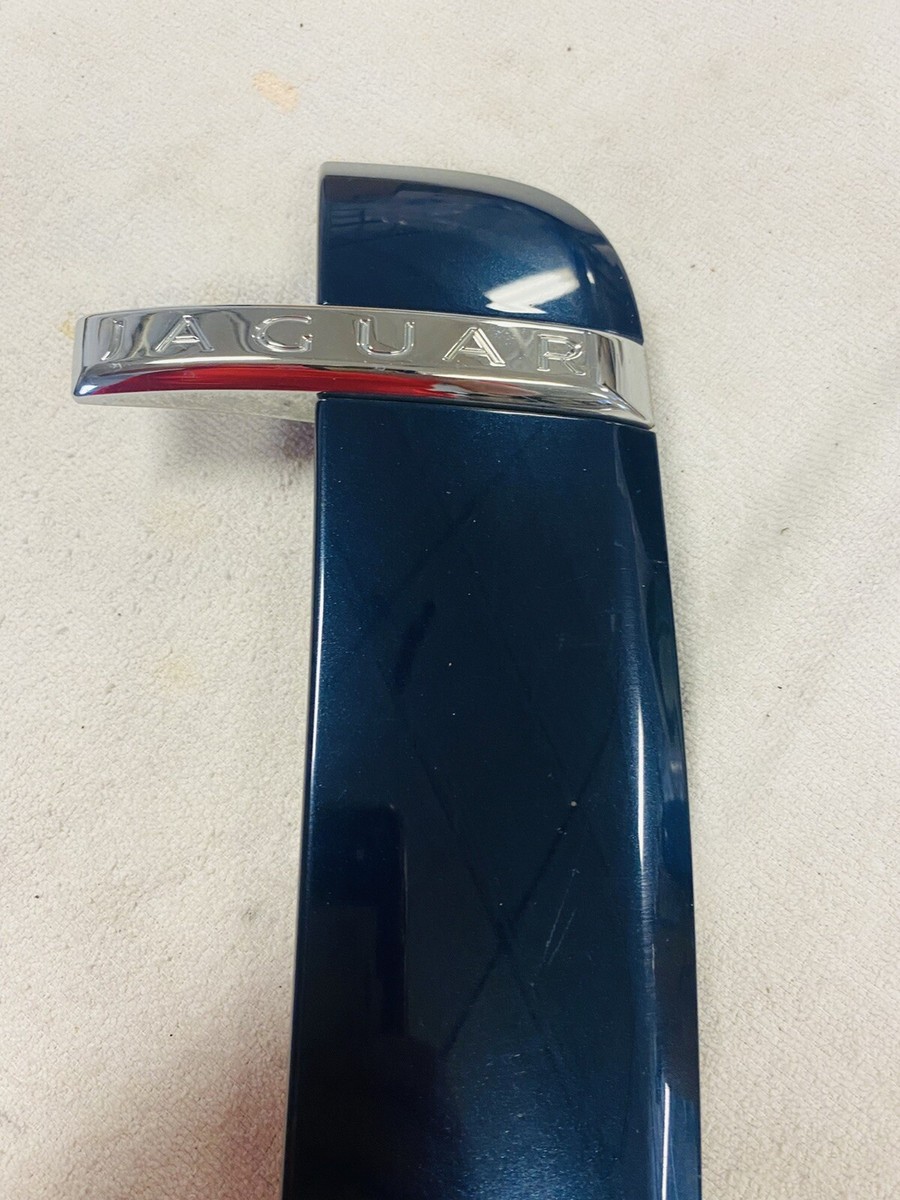 2008-2009 Jaguar XJ8 & Vanden Plas - Right Side - Vent Trim