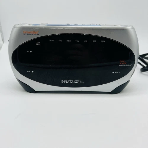 Emerson Research CKS1862 Smartset Digital Dual Alarm AM/FM Clock Radio Works