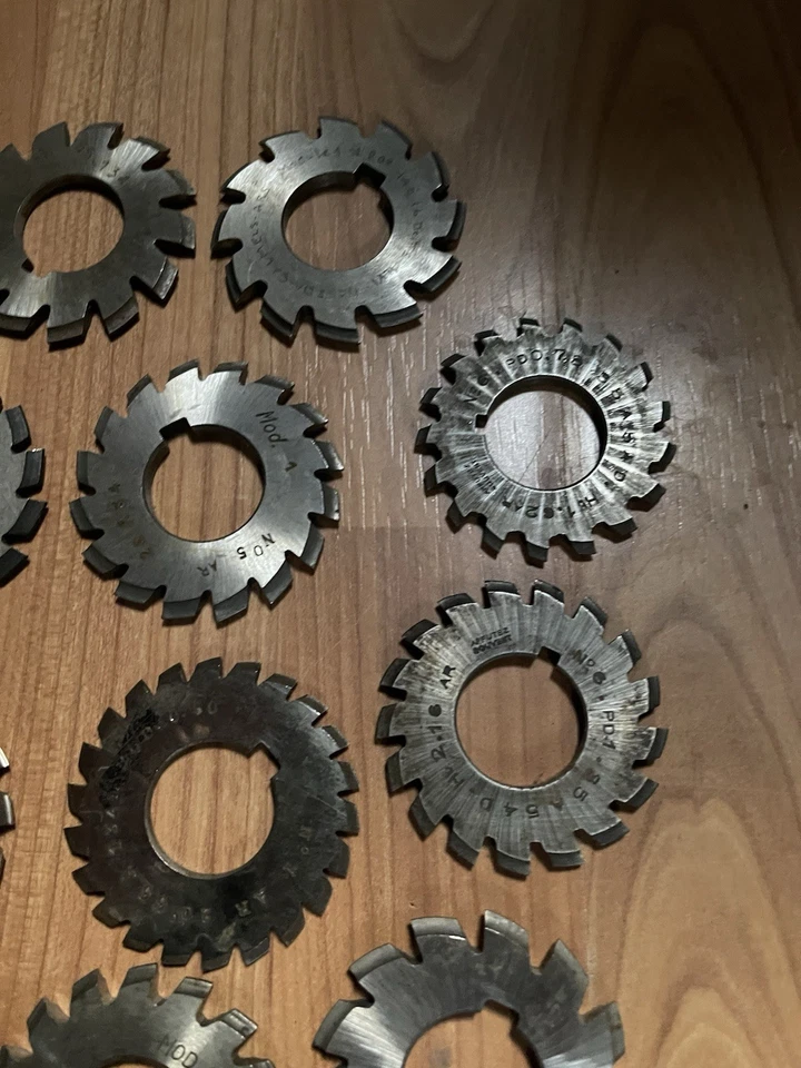 Lot De 14 fraises vis Pignon Horlogerie cutting watchmakers cutter roue - Photo 3/4