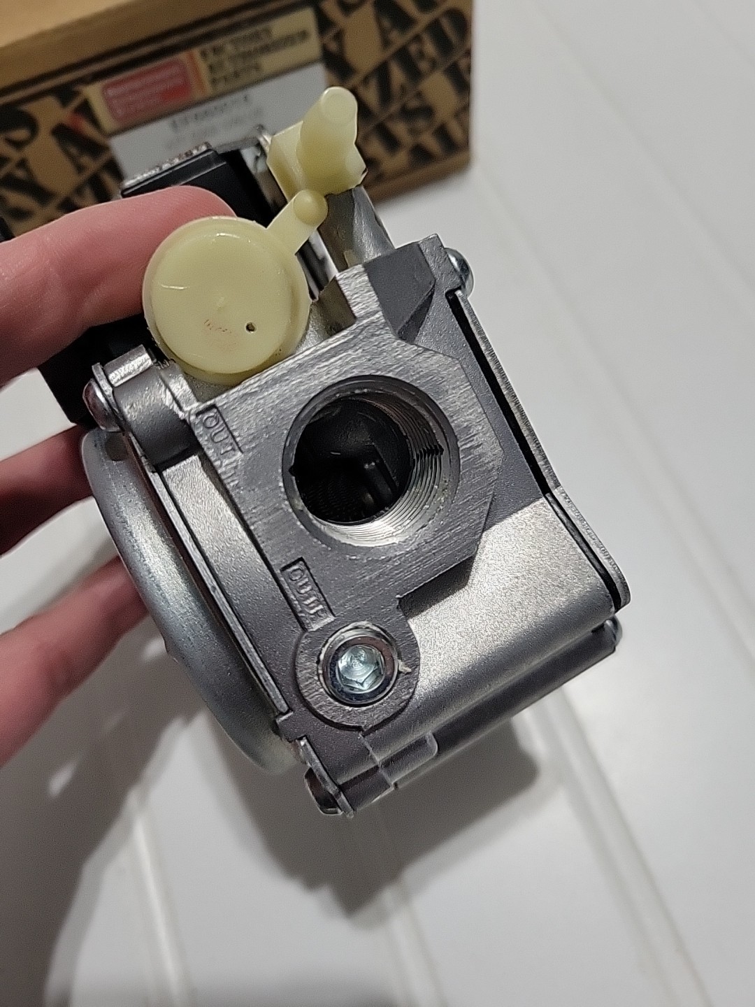 Factory Authorized Parts Gas Valve Kit EF660015 36J24-510 