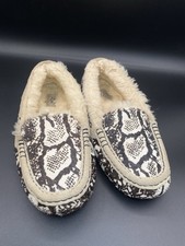 Ugg Australia Sheepskin Slippers Shoes Cream Leather/Fur Mens Size: 11 Women: 9