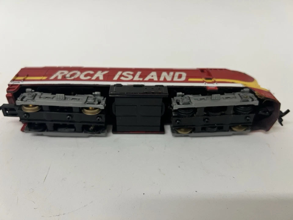Tyco HO Scale Train Rock Island Locomotive 4301 - Image 3 of 3