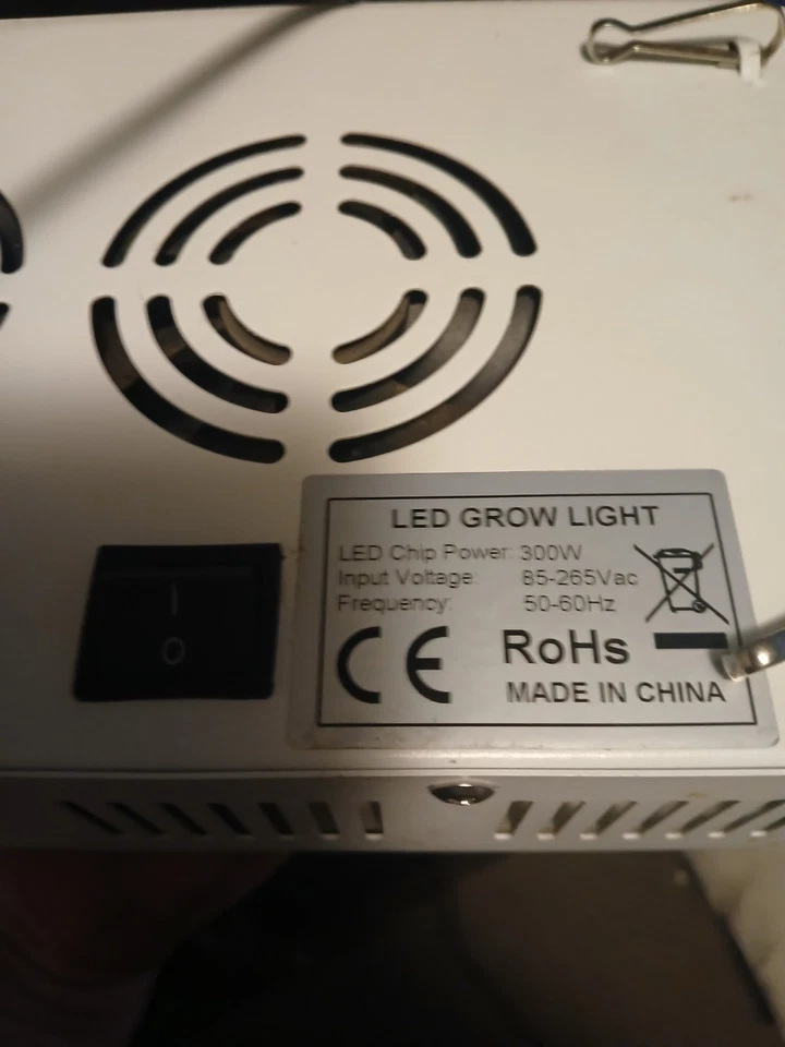 300watt LED grow light full spectrum - Image 4 of 4