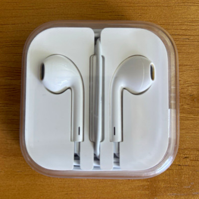 Apple EarPods In-Ear-Kopfhörer kabelgebunden, 3,5 Klinke, Weiß. Neu