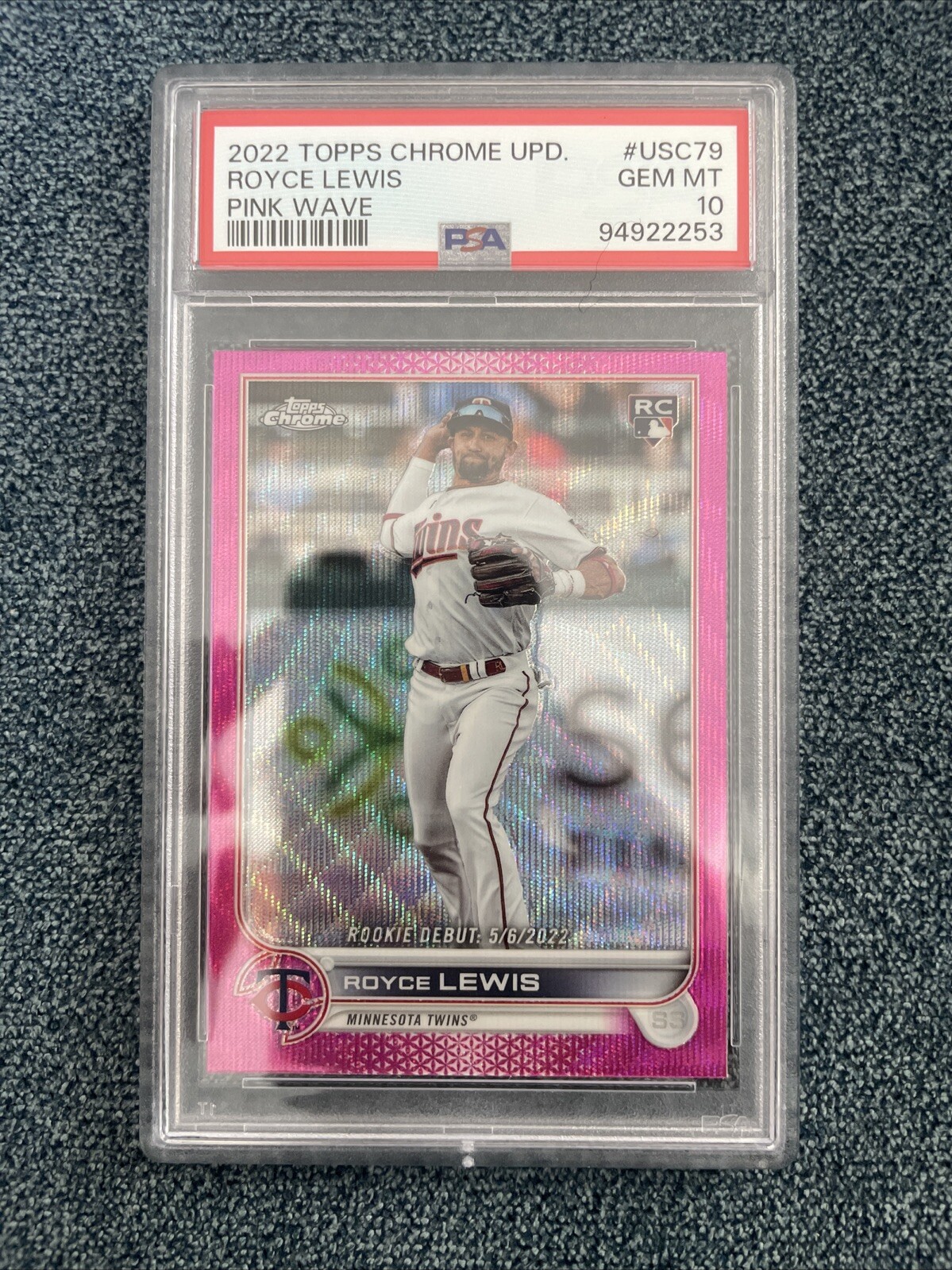 2022 Topps Chrome Update #USC79 Royce Lewis RC Pink Wave SP PSA 10 Gem Mint