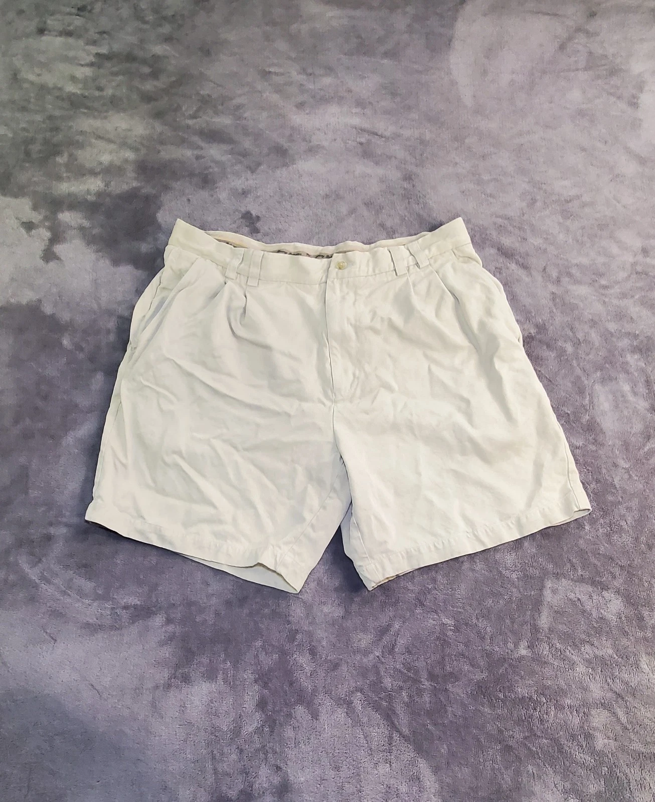 Tommy Bahama Men's Sz 36 Stone Cream 100% Silk Pleated Front Relaxed Shorts C11