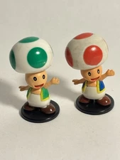 Super Mario Toad Figures Red  Green Nintendo from 4 Pack Limited Edition rare