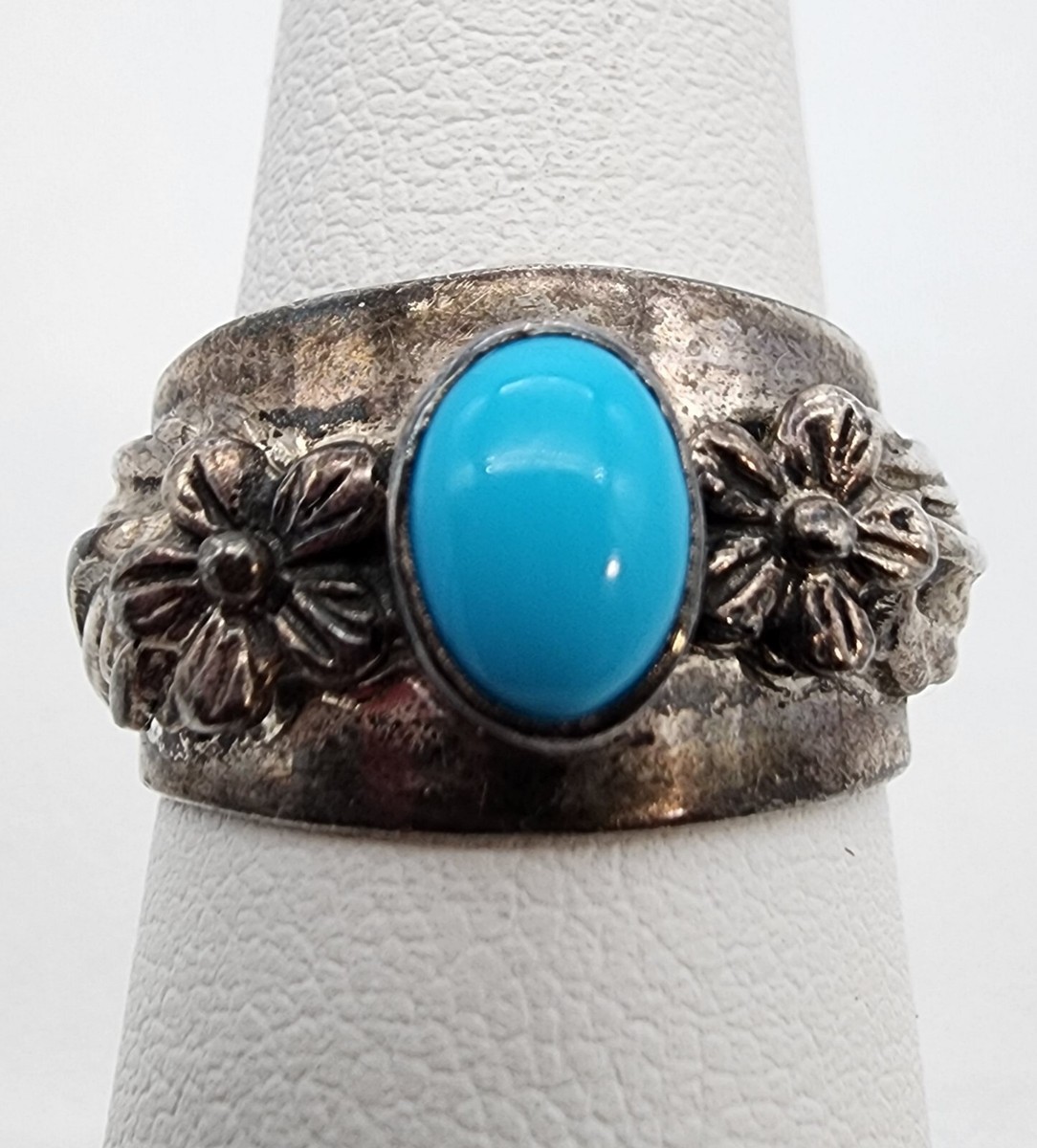 92 Grams Vintage Native American Navajo Sterling Silver Turquoise Bracelet 92 Grams Vintage Native American Navajo Sterling Silver Turquoise Bracelet