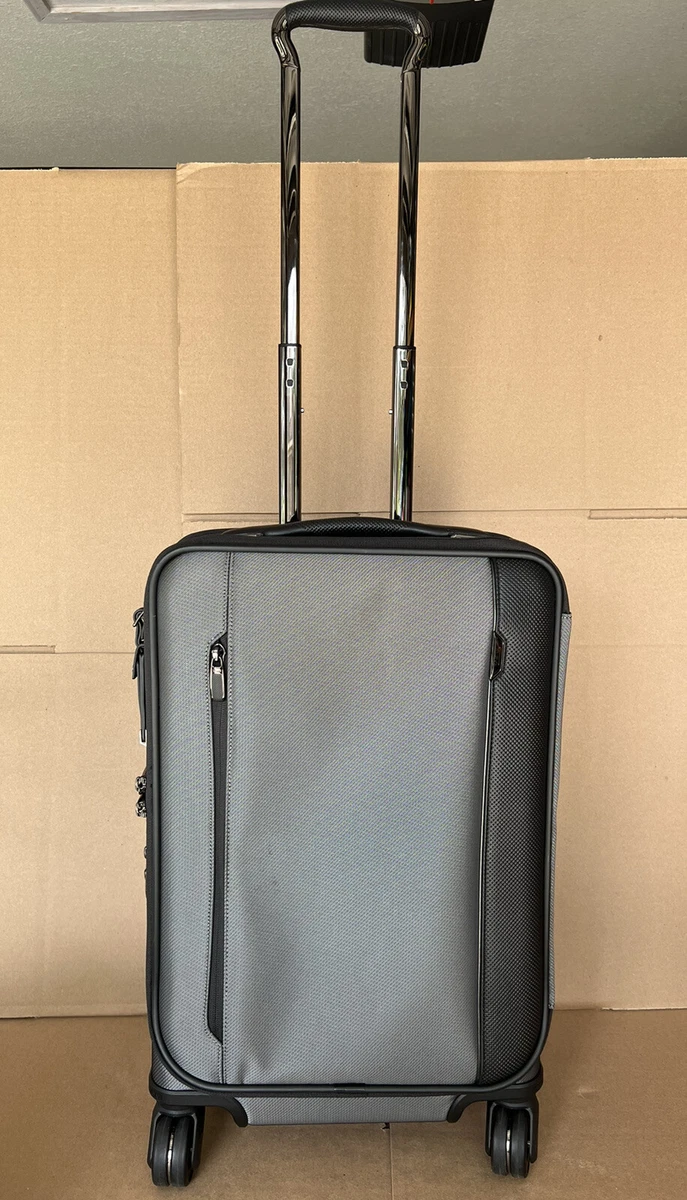 Tumi Arrive 3 International Dual Access 4 Wheel Carry On 25503960