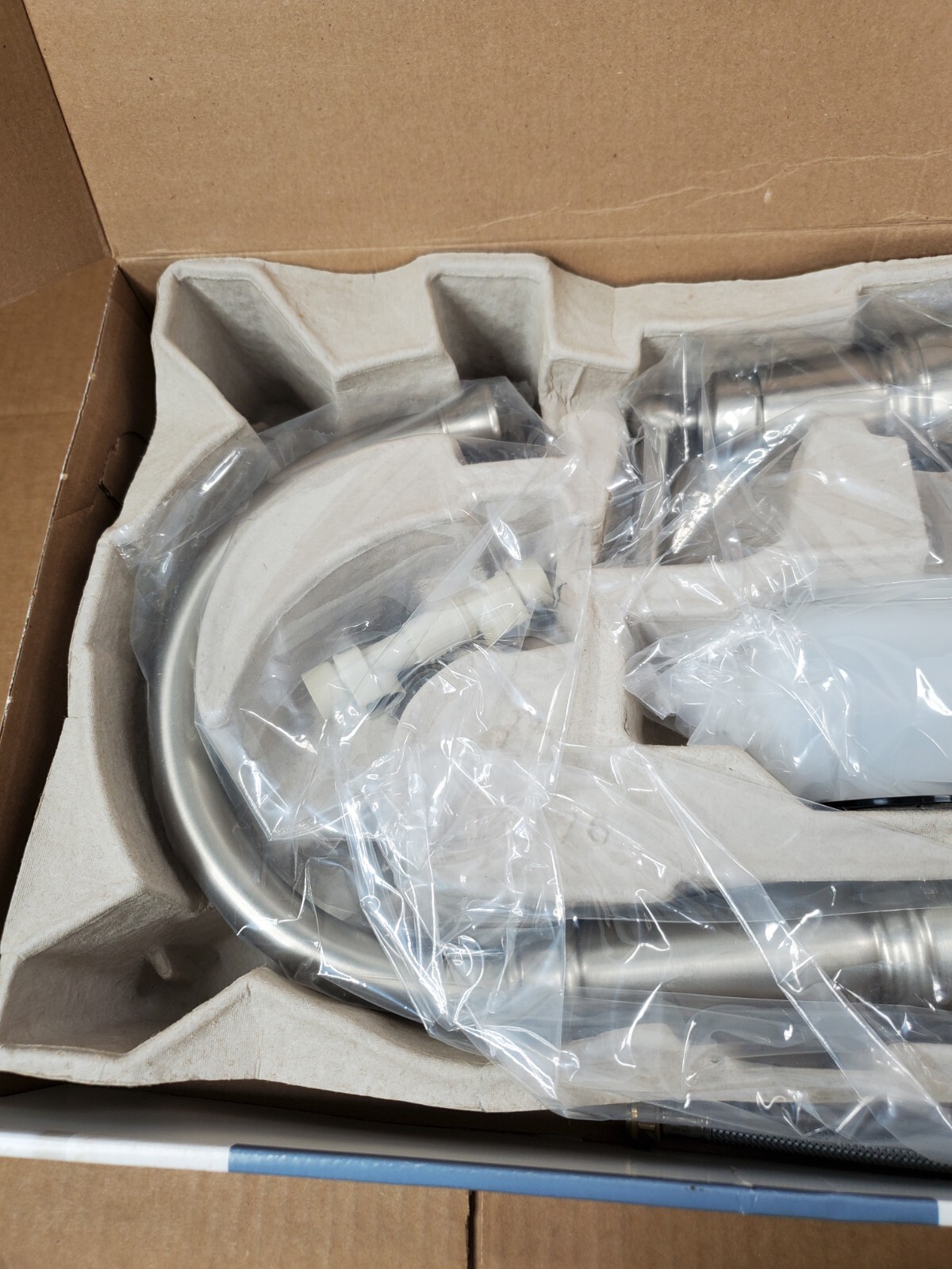 Moen 87042SRS Edison OneHandle High Arc Kitchen Faucet, Spot Resist